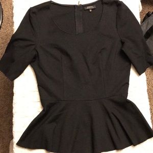 Barely worn Aritzia Babaton peplum top sz 8
